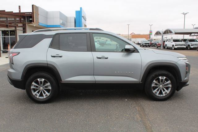 Used 2025 Chevrolet Equinox LT w/ Convenience Package II FWD image 2