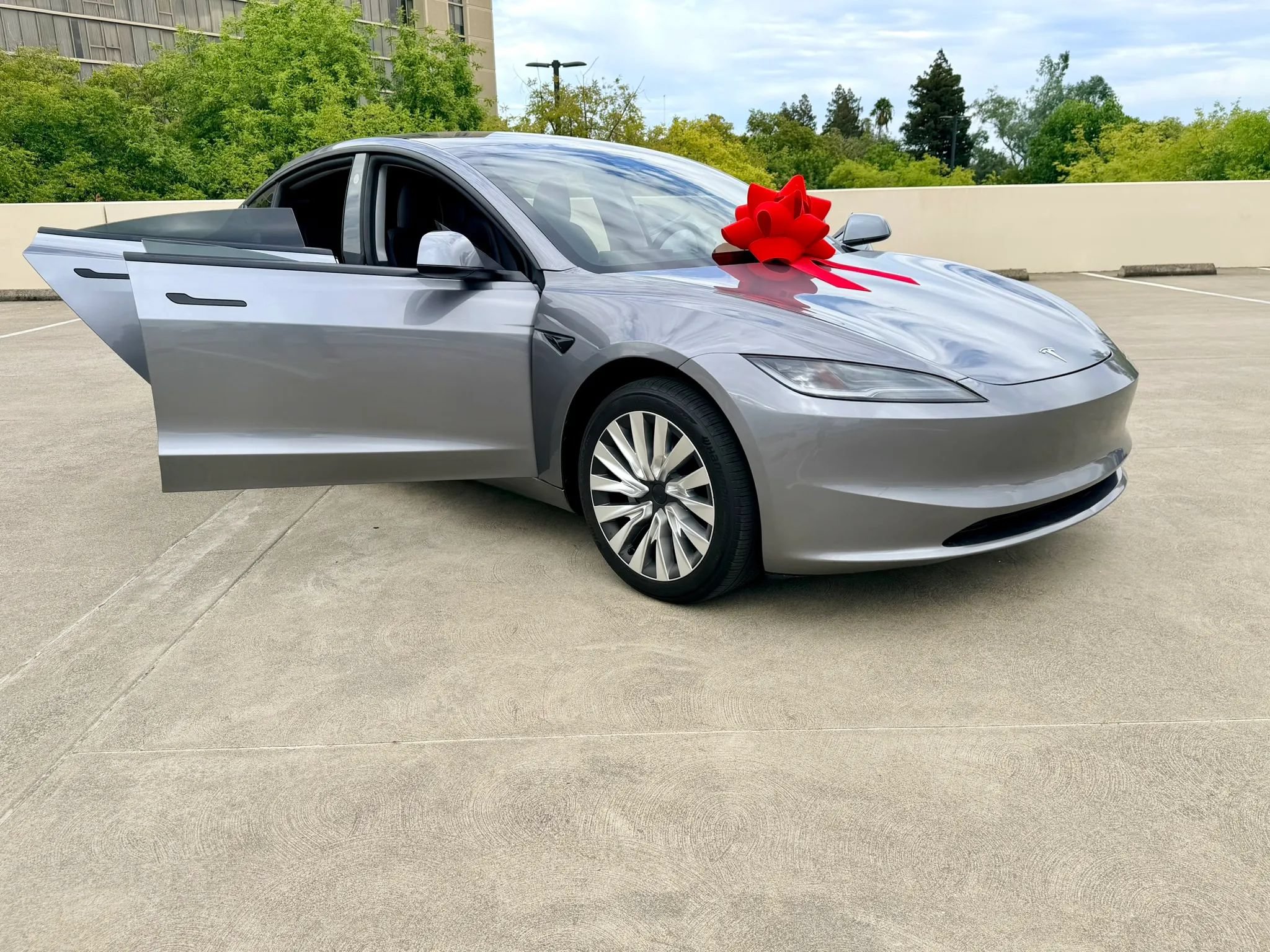 Used 2025 Tesla Model 3 Long Range RWD image 42