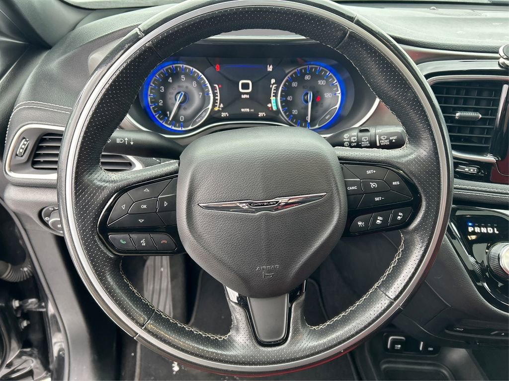 Used 2020 Chrysler Pacifica Limited w/ Quick Order Package 27H Red S image 22