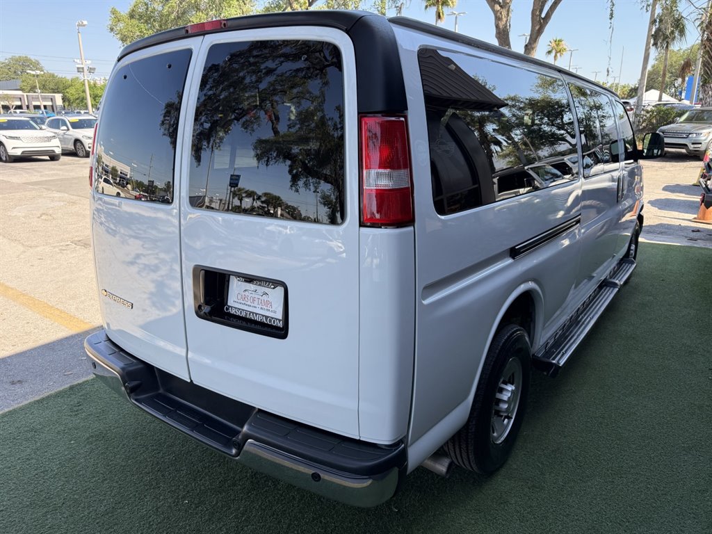 Used 2023 Chevrolet Express 3500 LT w/ LT Preferred Equipment Group RWD image 6