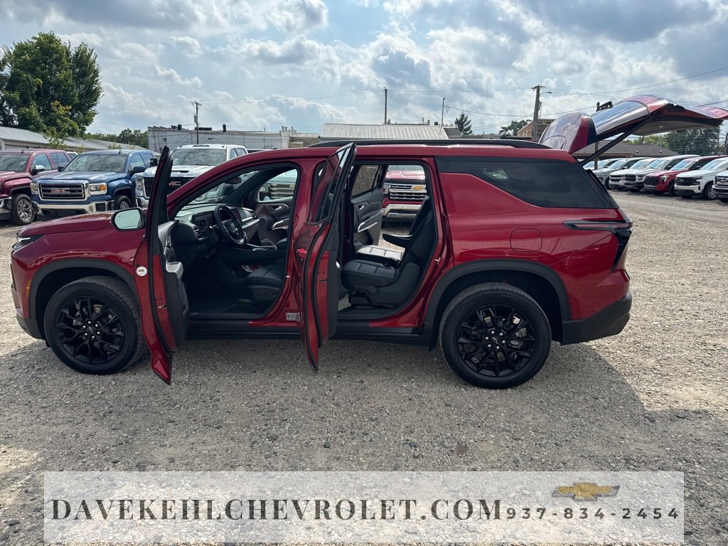 Certified 2024 Chevrolet Traverse LT w/ Midnight/Sport Edition image 25