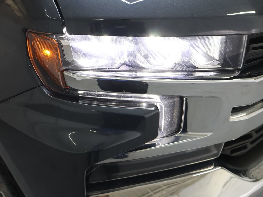 Used 2022 Chevrolet Silverado 1500 LT AWD/4WD image 27