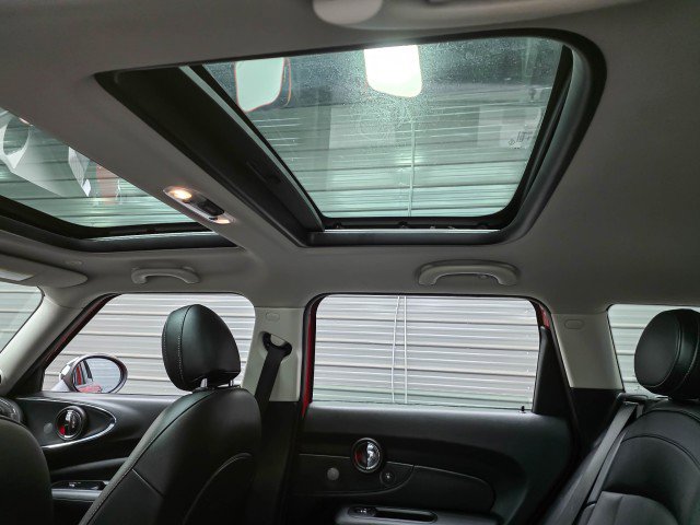 Used 2016 MINI Cooper Clubman FWD image 17