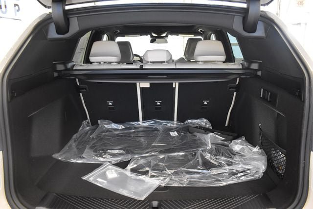 New 2026 BMW X3 xDrive30i w/ Premium Package AWD/4WD image 16