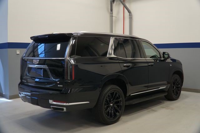 Certified 2025 Cadillac Escalade Premium Luxury AWD/4WD image 12