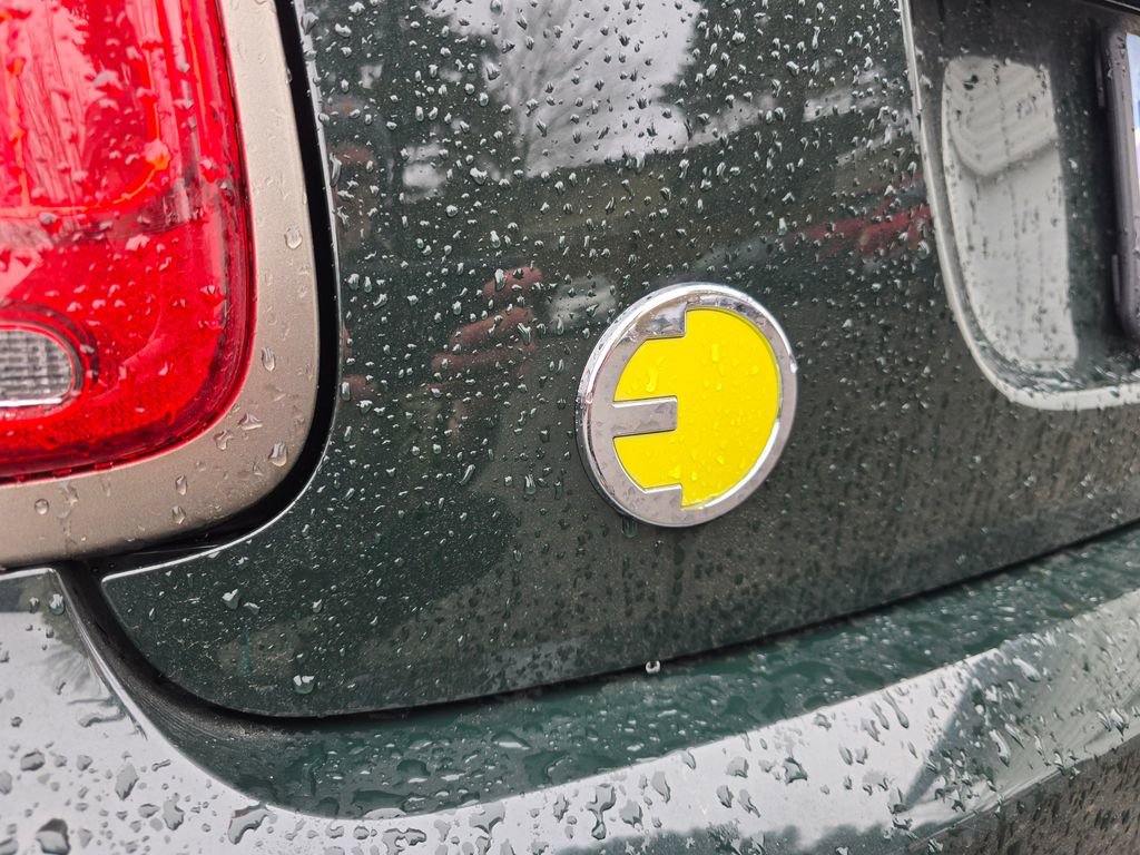 Used 2024 MINI Cooper SE w/ MINI Resolute Edition image 50