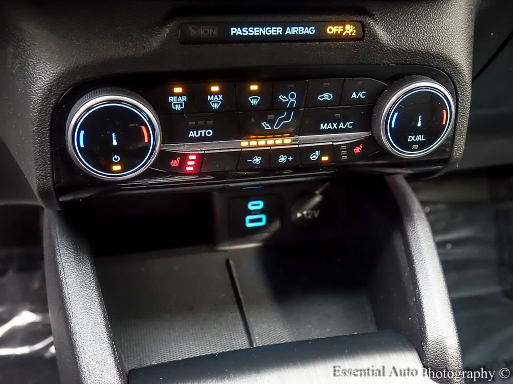 Used 2022 Ford Escape SEL AWD/4WD image 16