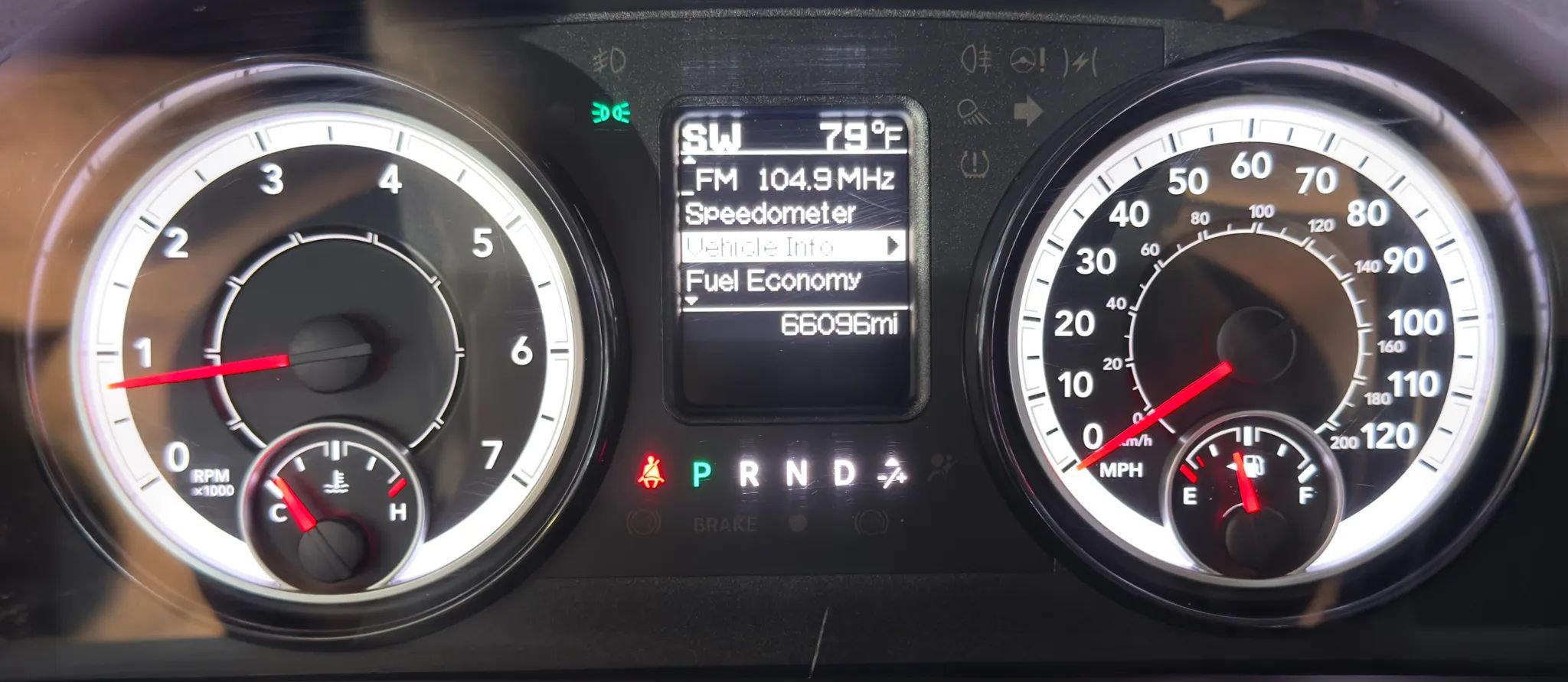 Used 2018 RAM 2500 Tradesman w/ Chrome Appearance Group AWD/4WD image 12