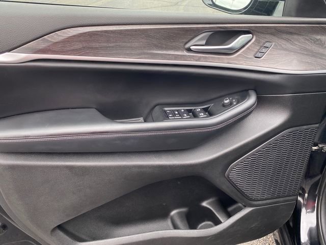Used 2023 Jeep Grand Cherokee Limited AWD/4WD image 16