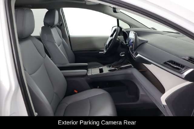 Used 2024 Toyota Sienna XLE AWD/4WD image 19
