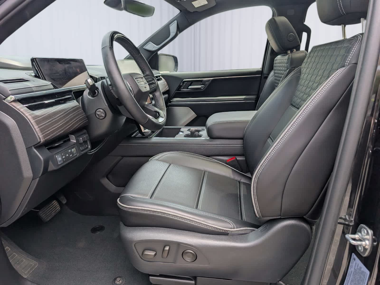 Certified 2025 GMC Sierra EV Denali AWD/4WD image 16
