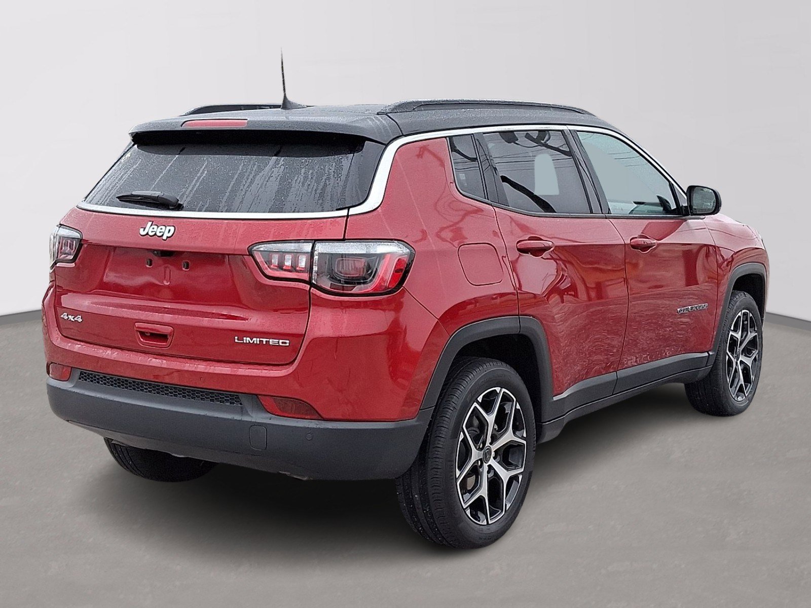 Used 2025 Jeep Compass Limited image 6