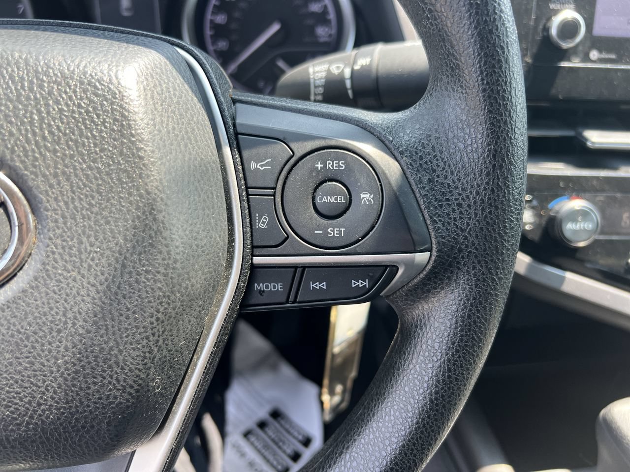 Used 2024 Toyota Camry LE FWD image 20