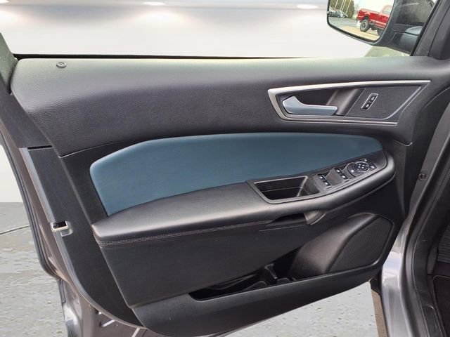 Used 2023 Ford Edge SEL w/ Sport Appearance Package AWD/4WD image 17