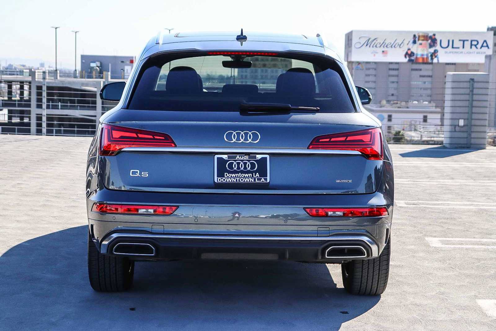 Used 2023 Audi Q5 2.0T Premium w/ Convenience Package image 5