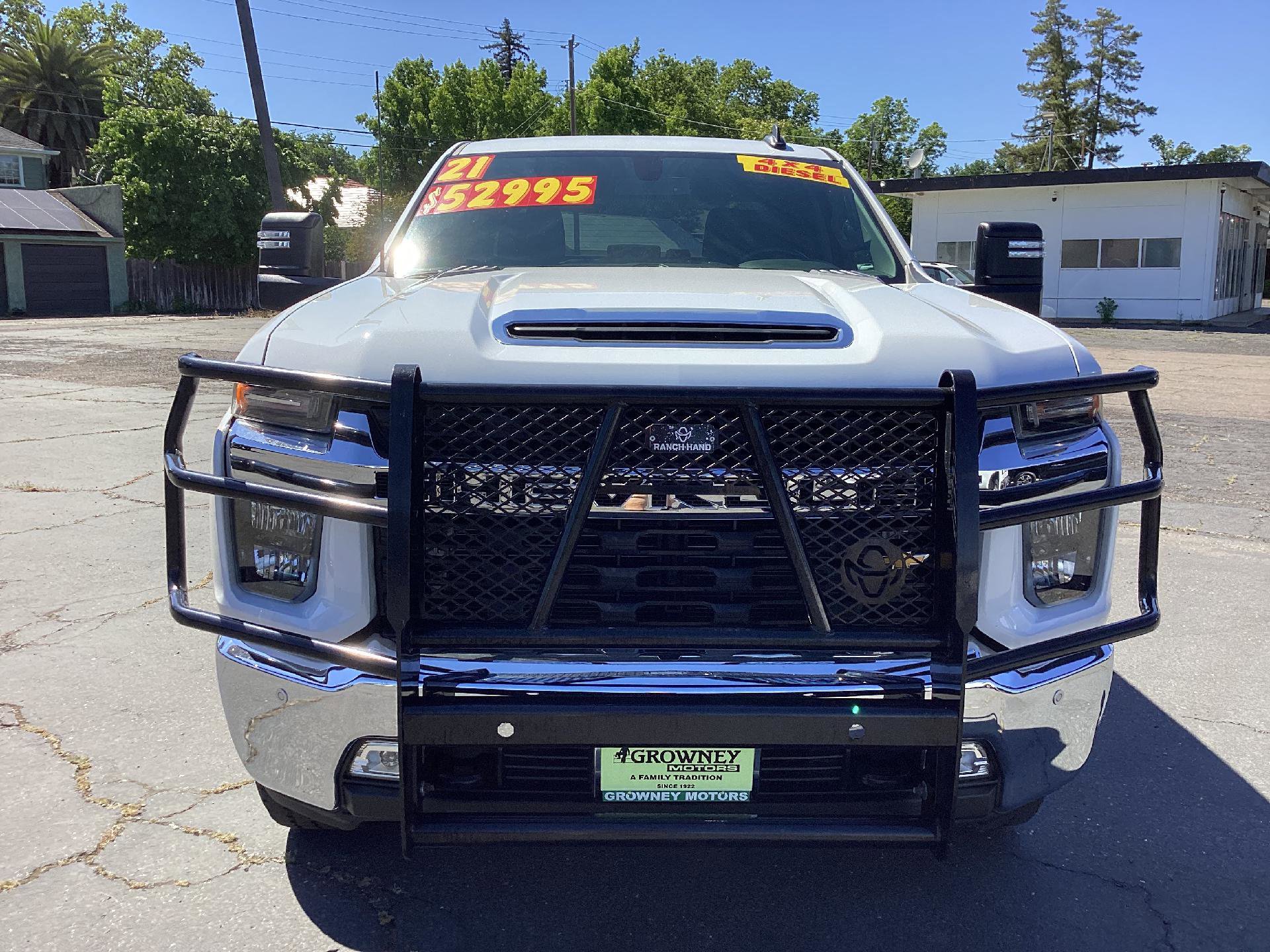Used 2021 Chevrolet Silverado 3500 LT w/ All Star Edition AWD/4WD image 4