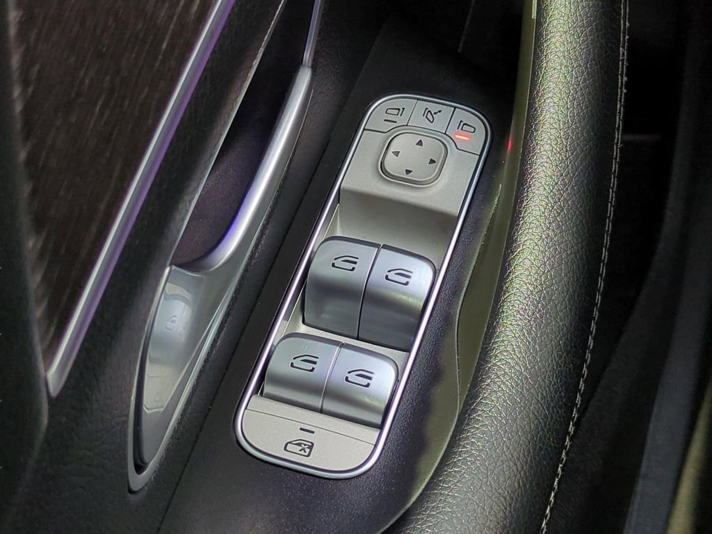 Used 2022 Mercedes-Benz GLE 350 4MATIC image 24