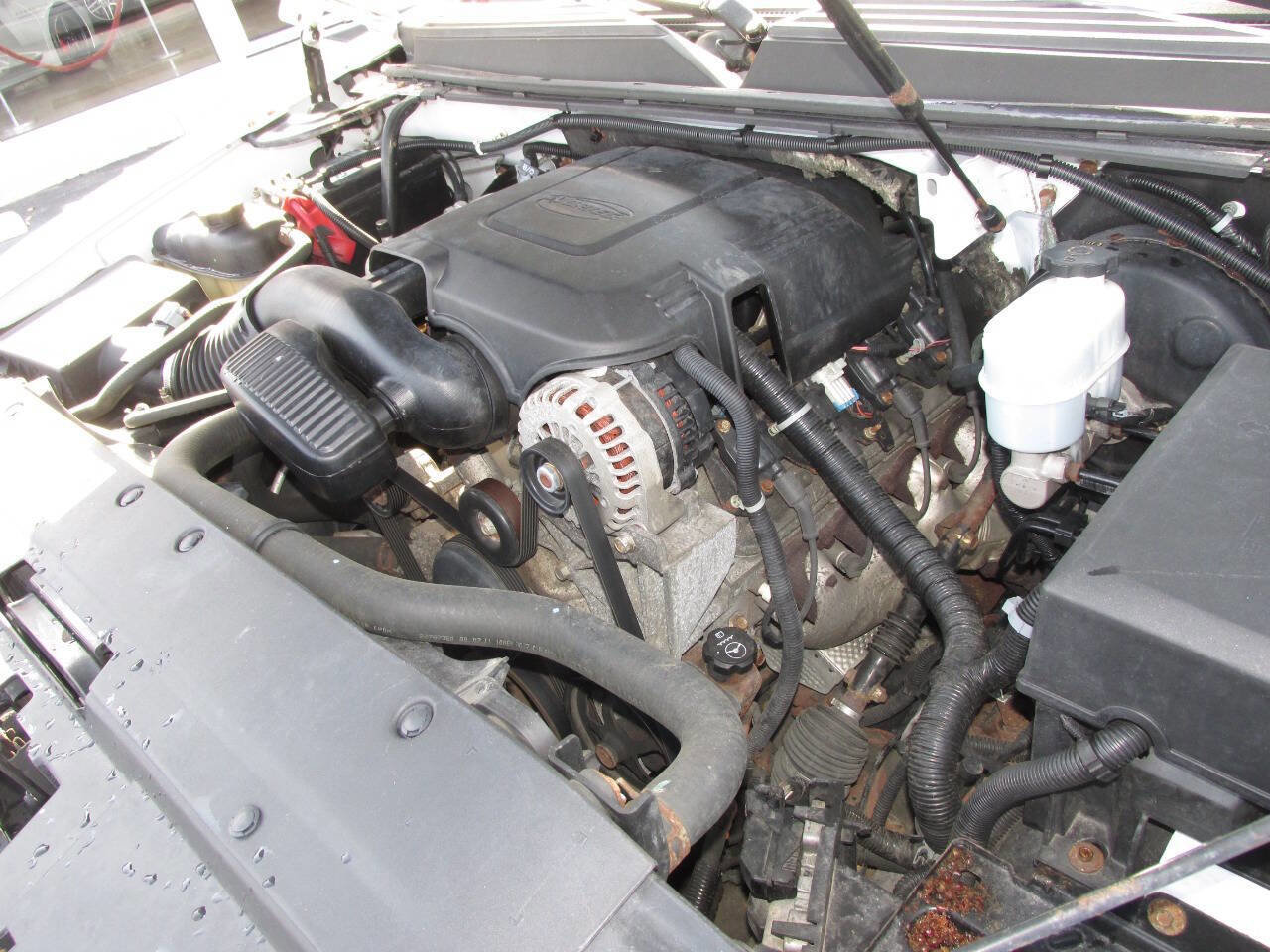 Used 2012 Chevrolet Suburban LTZ AWD/4WD image 33