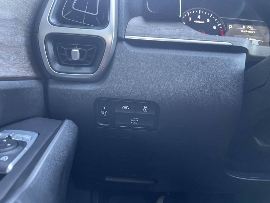 Used 2021 Kia Sorento EX image 36