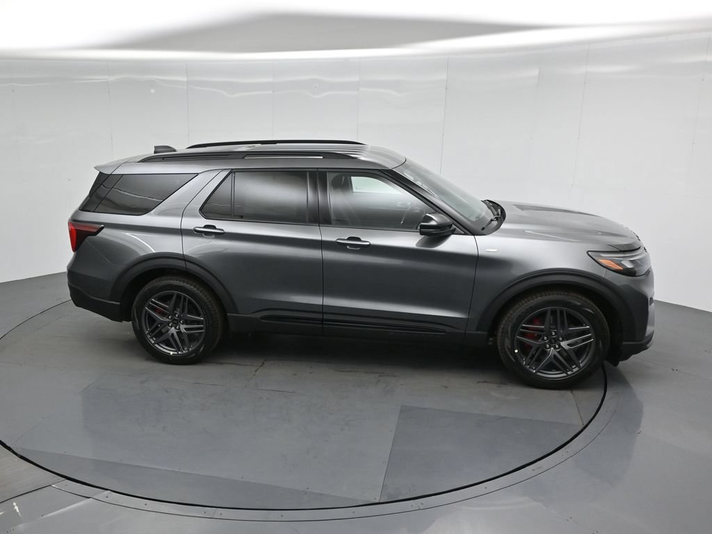 New 2026 Ford Explorer ST-Line w/ ST-Line Street Pack RWD image 52