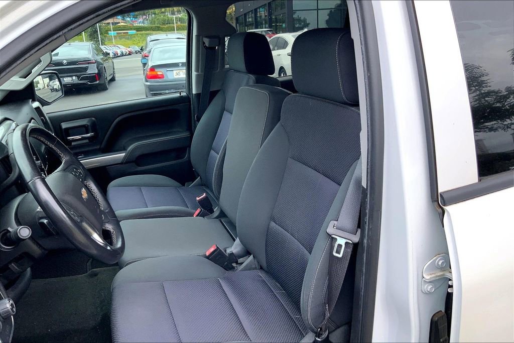 Used 2017 Chevrolet Silverado 1500 LT image 32