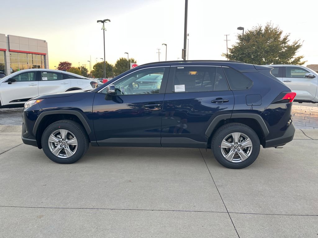 New 2025 Toyota RAV4 XLE video 2