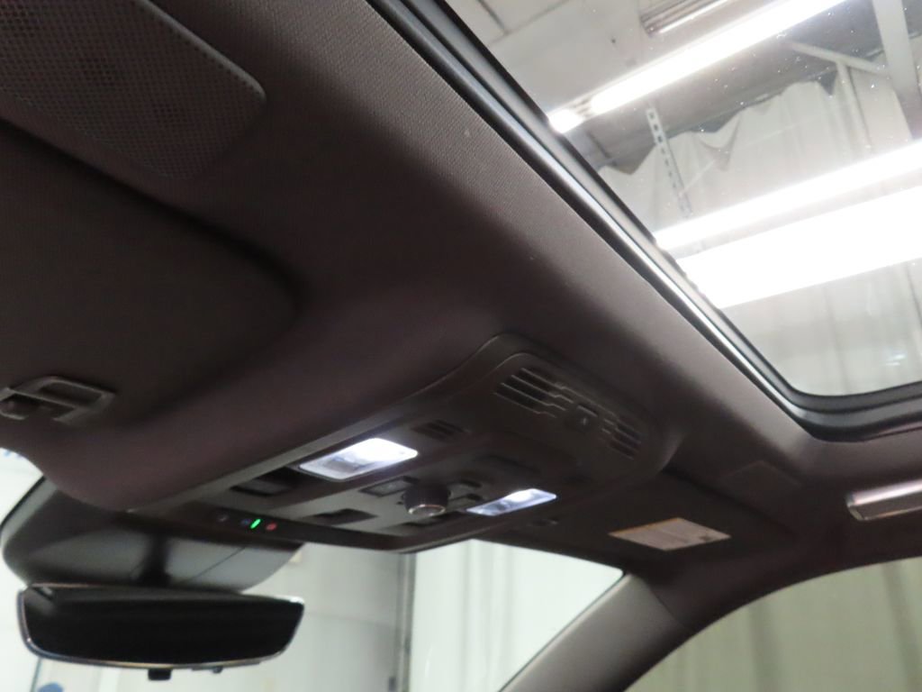Used 2022 Cadillac Escalade Sport w/ Touring Package AWD/4WD image 34
