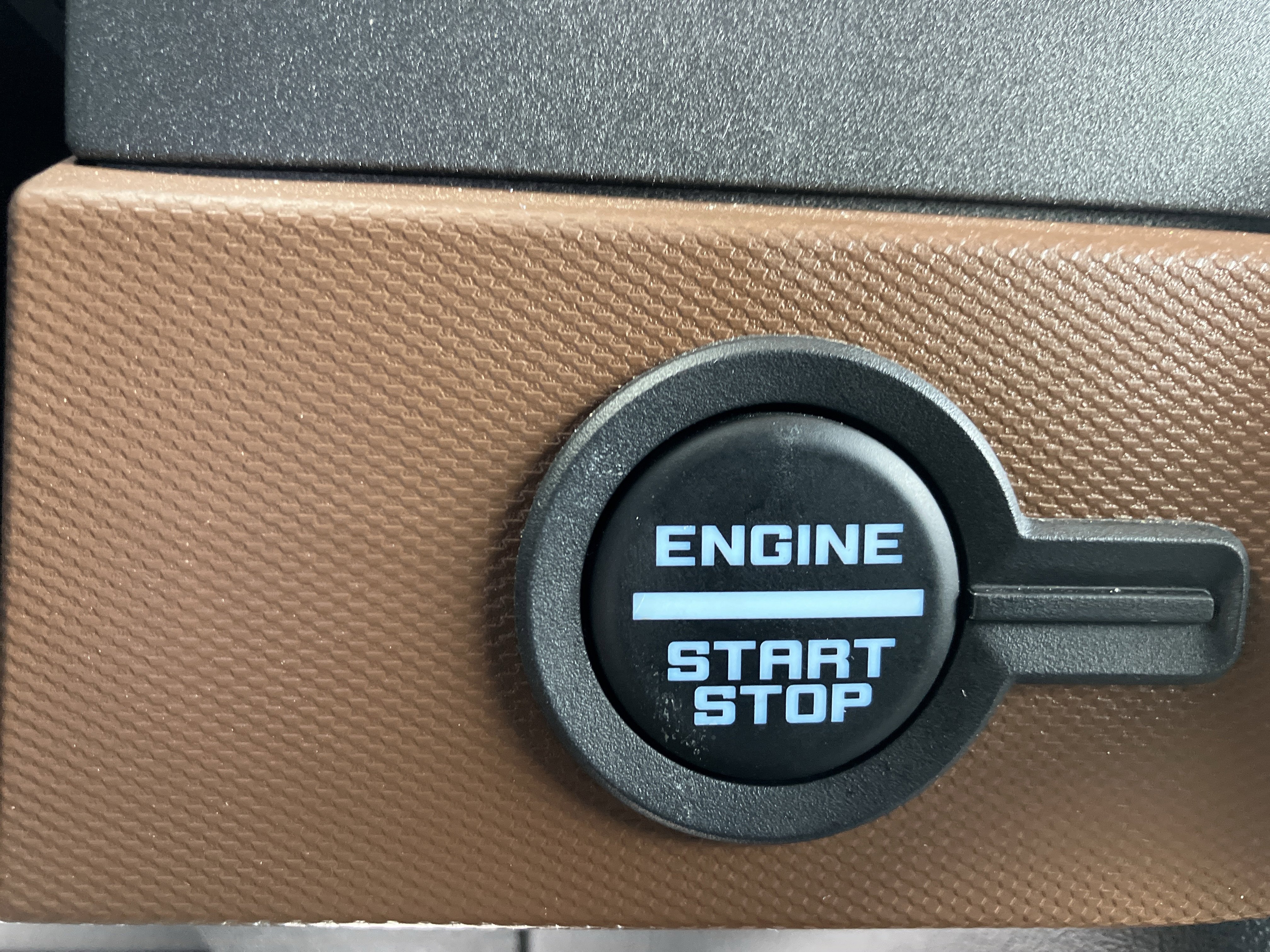 Used 2024 Ford Bronco Outer Banks image 25