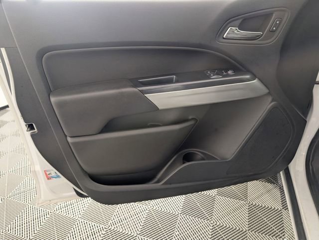 Used 2022 Chevrolet Colorado LT w/ Fleet Safety Package image 10