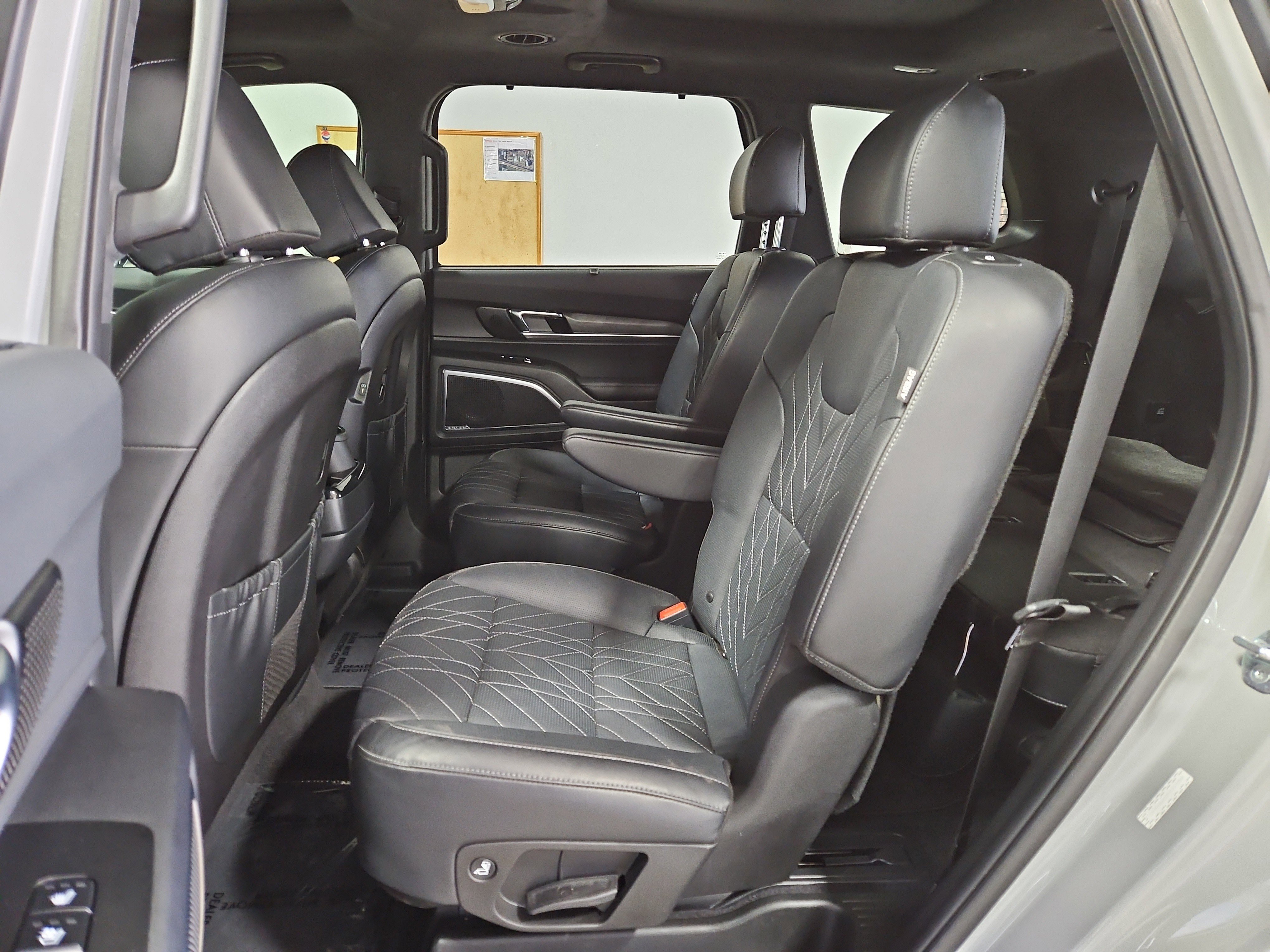 Used 2023 Kia Telluride SX Prestige X-Pro image 18