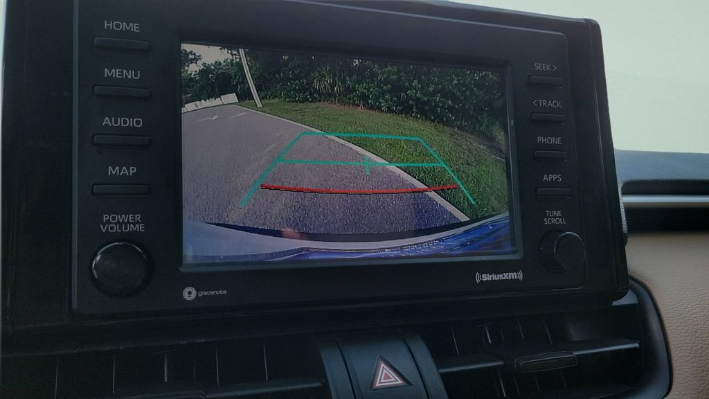 Certified 2020 Toyota RAV4 XLE FWD image 17