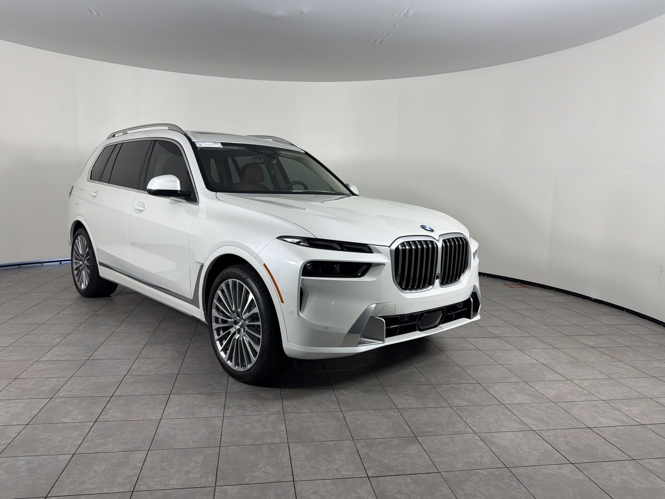 Used 2027 BMW X7 xDrive40i w/ Executive Package AWD/4WD image 7