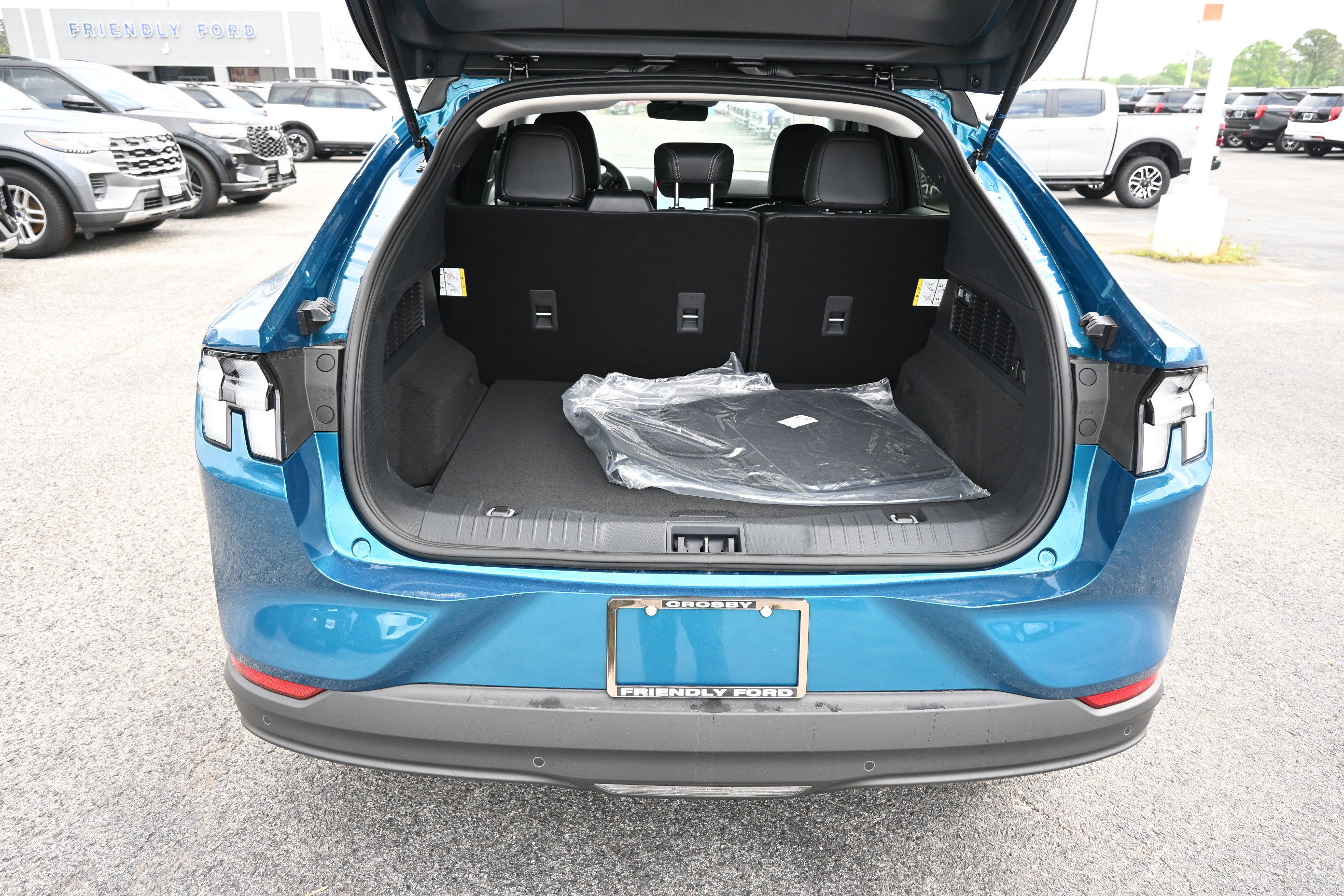 New 2026 Ford Mustang Mach-E Select w/ Comfort Package image 6
