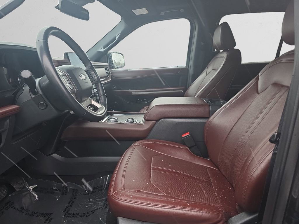 Used 2024 Ford Expedition Limited AWD/4WD image 11