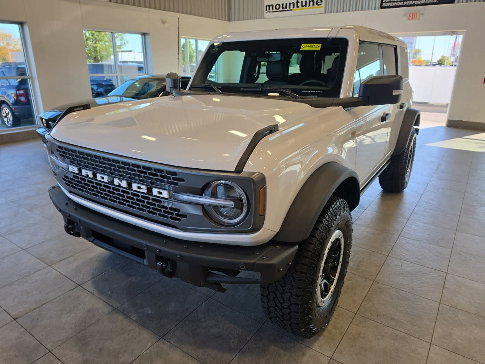Used 2025 Ford Bronco Badlands AWD/4WD image 1