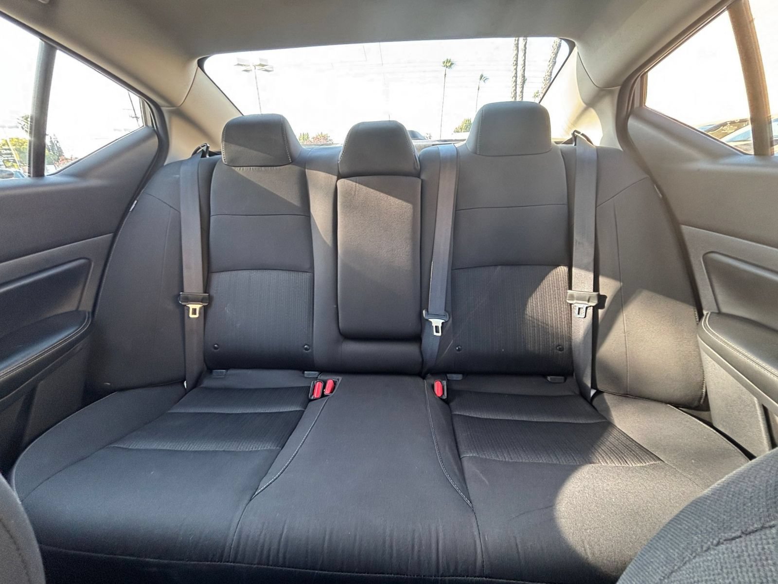 Used 2025 Nissan Altima 2.5 SV FWD image 38