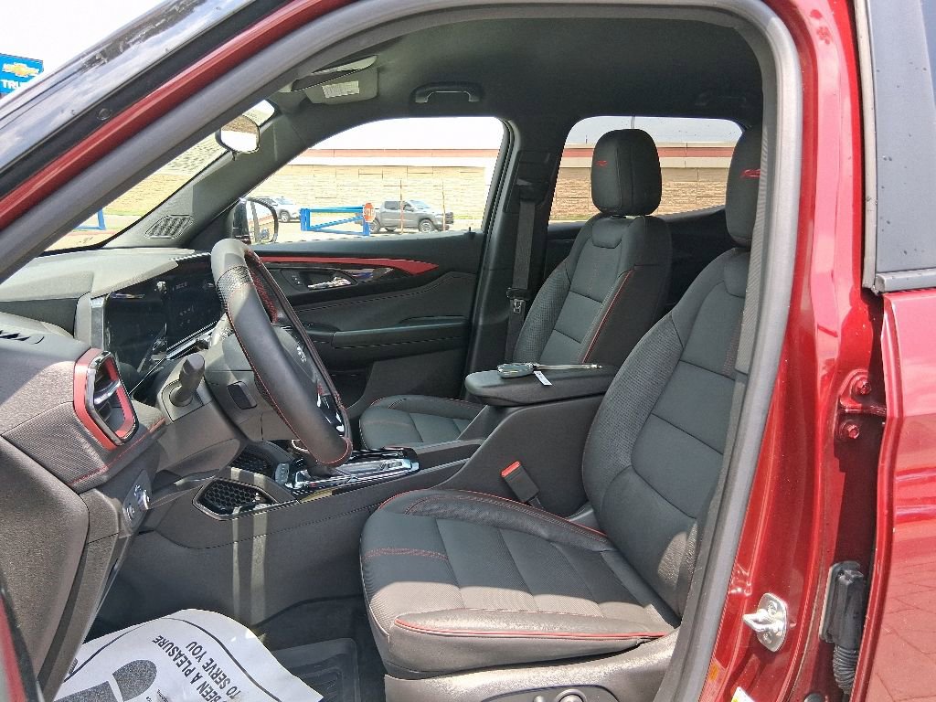 Used 2024 Chevrolet TrailBlazer RS w/ Driver Confidence Package FWD image 14