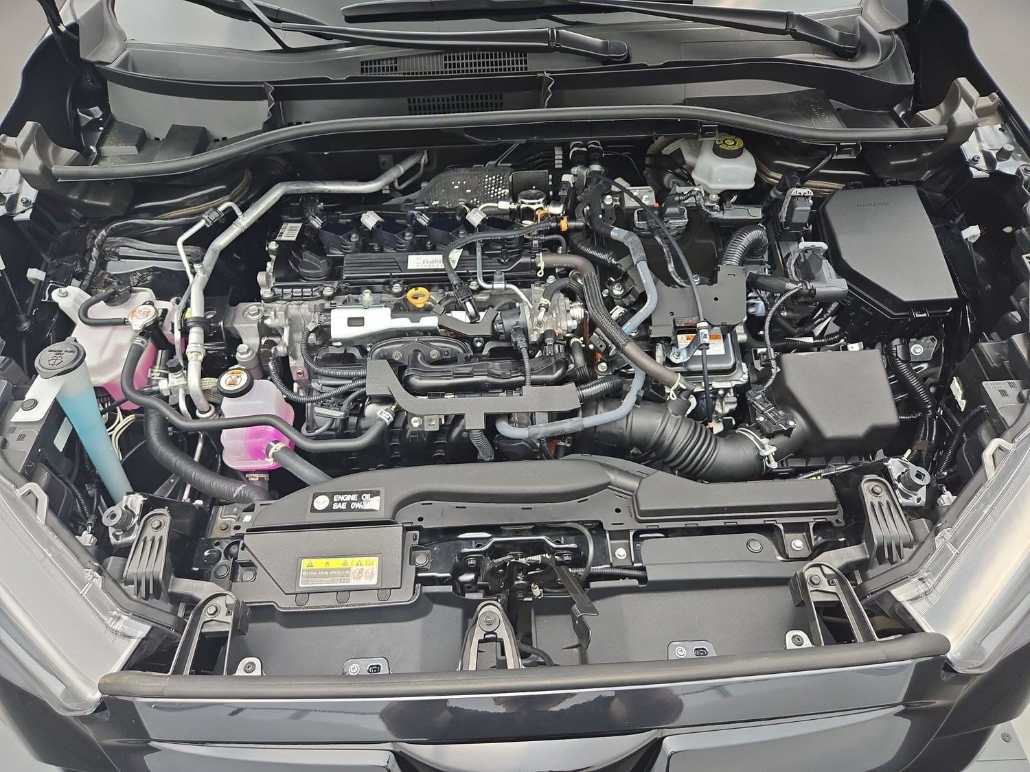 Used 2025 Toyota Corolla Cross AWD Hybrid image 29