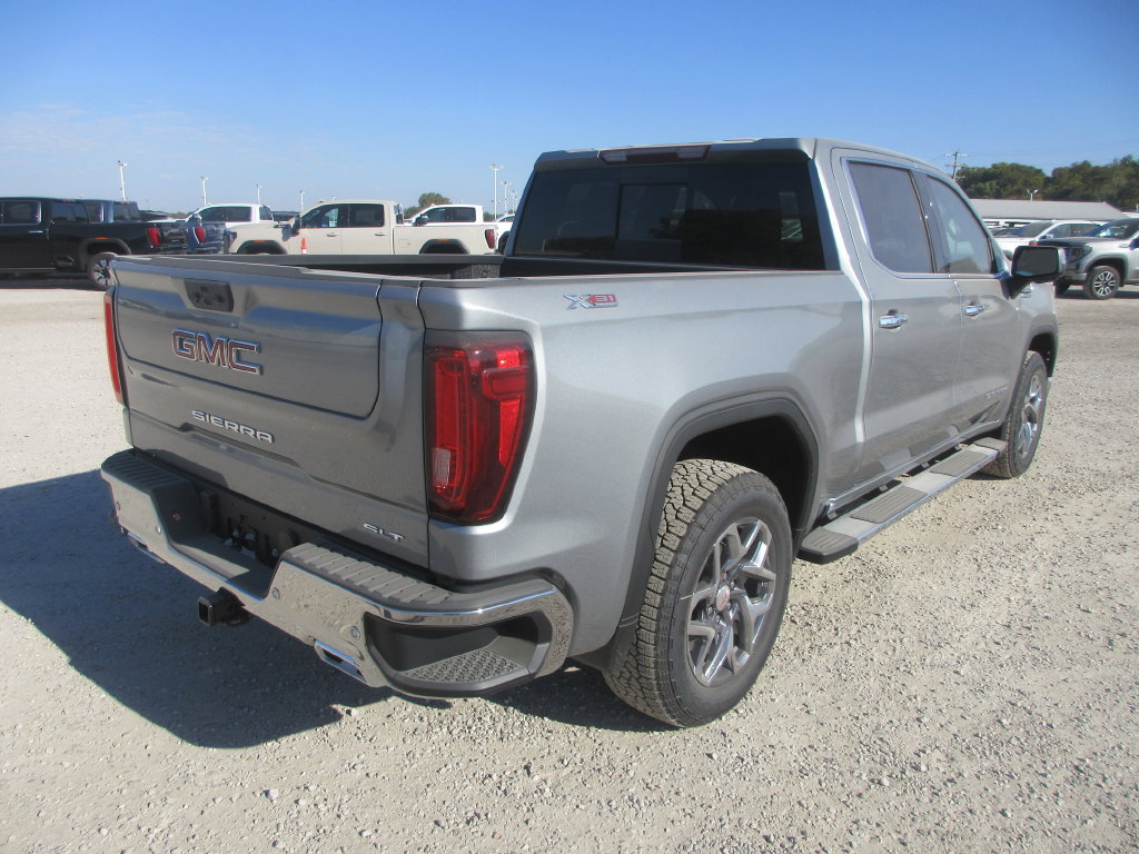 New 2026 GMC Sierra 1500 SLT w/ SLT Premium Plus Package AWD/4WD image 4