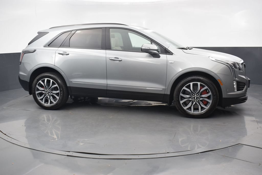 Certified 2023 Cadillac XT5 Sportv w/ Technology Package AWD/4WD image 7