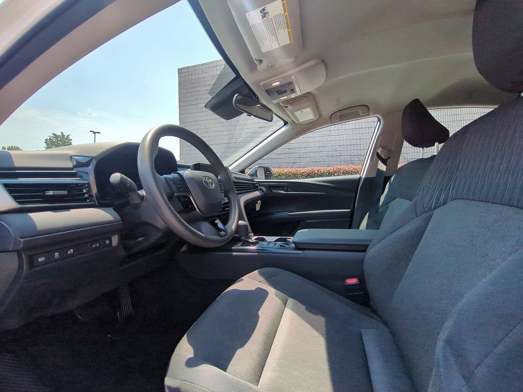 Used 2025 Toyota Camry LE FWD image 15