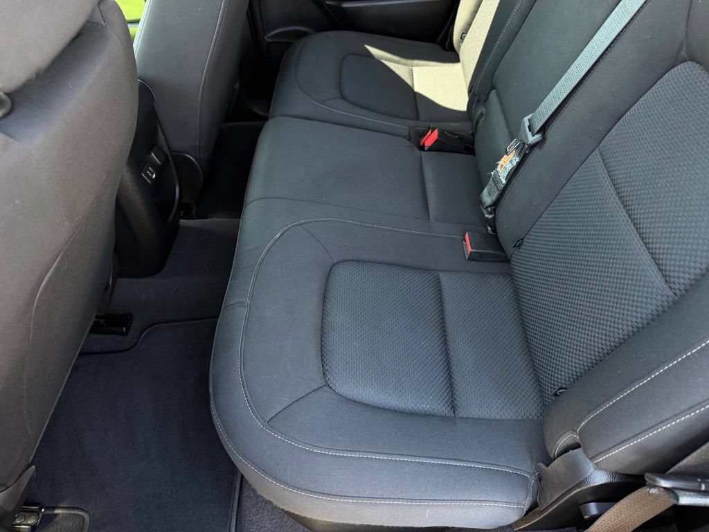 Used 2020 Chevrolet Colorado LT w/ LT Convenience Package RWD image 11