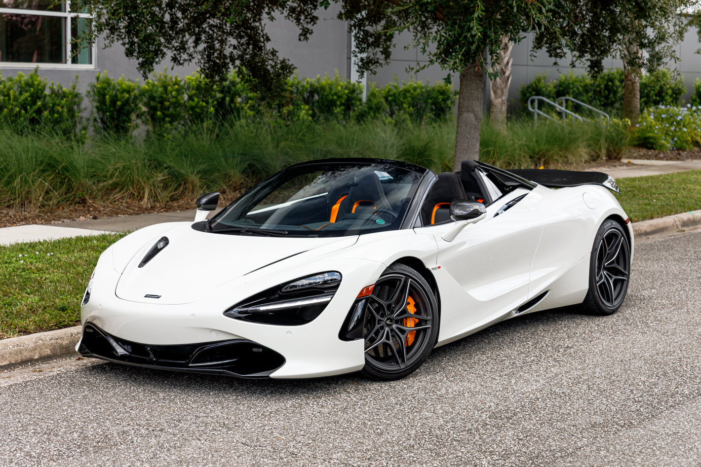 Used 2020 McLaren 720S Performance RWD image 41