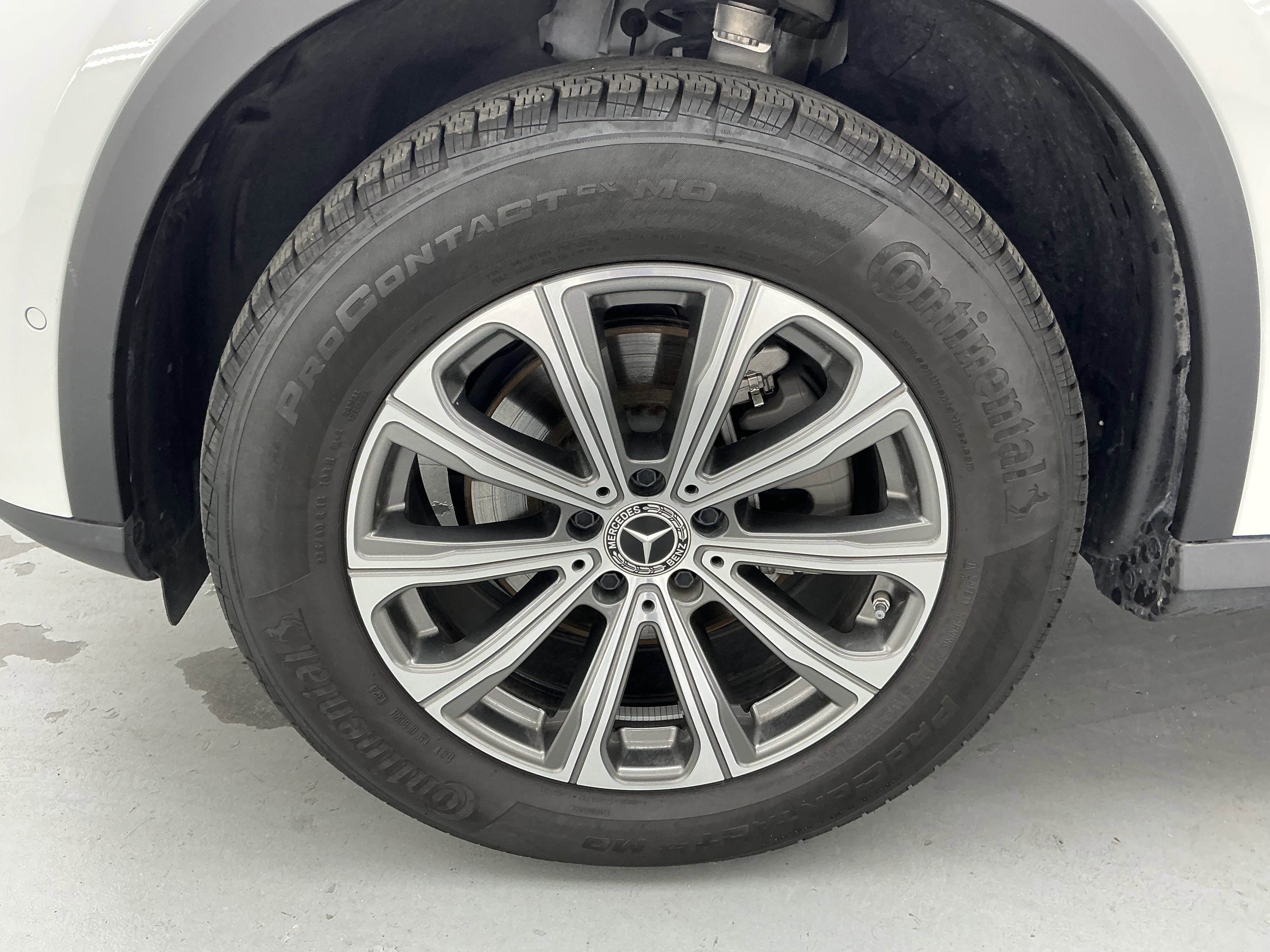 Used 2024 Mercedes-Benz GLC 300 4MATIC image 17