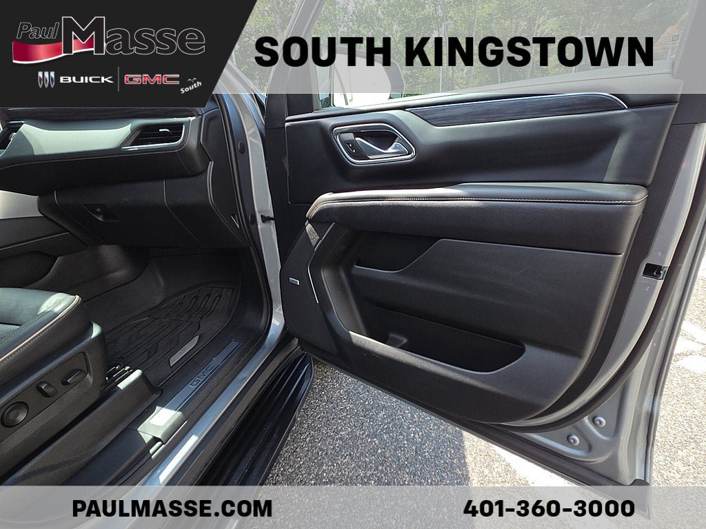 Used 2023 GMC Yukon XL SLT w/ SLT Premium Package AWD/4WD image 33