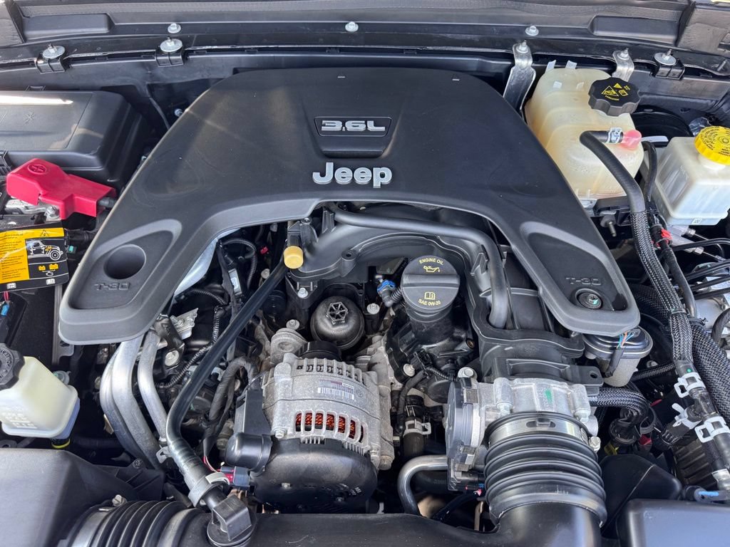 Used 2021 Jeep Gladiator Mojave AWD/4WD image 33
