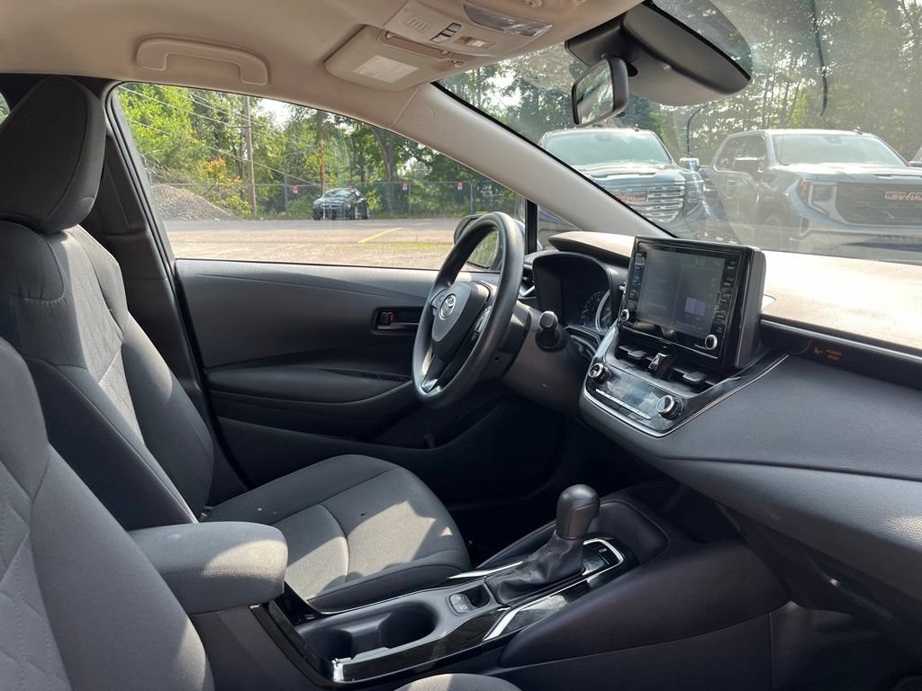 Used 2022 Toyota Corolla LE w/ LE Convenience Package FWD image 37