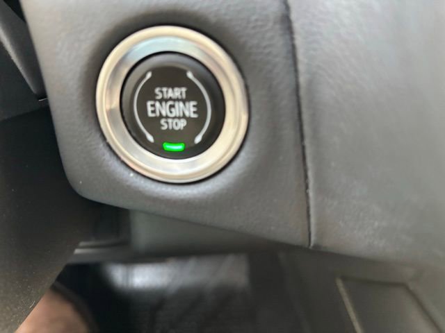 Used 2021 Chevrolet Tahoe Premier w/ Premium Package image 33