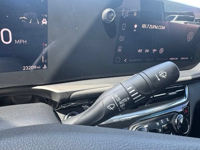 Used 2025 Buick Envista Sport Touring w/ Convenience I Package FWD image 14