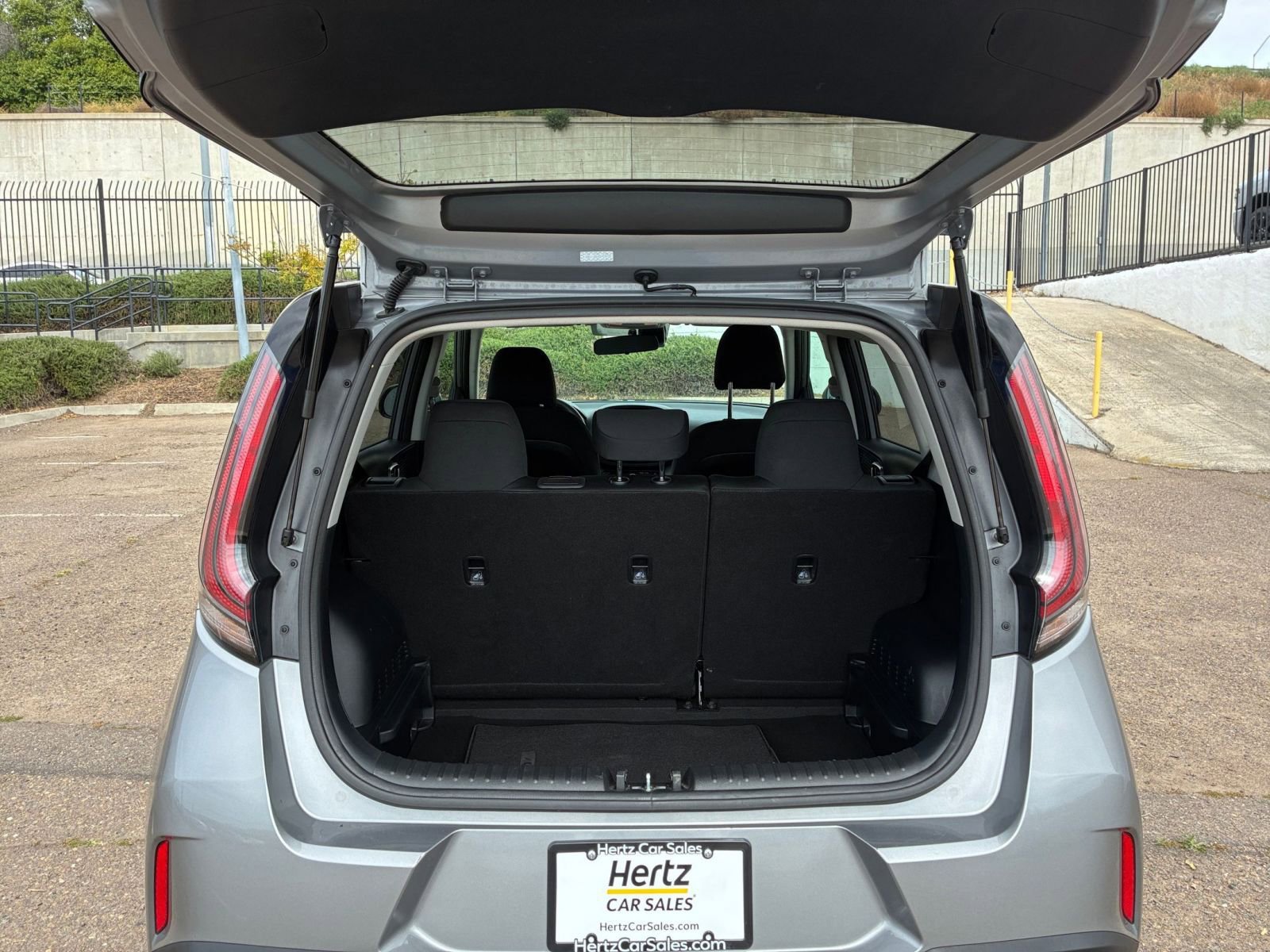 Used 2025 Kia Soul LX w/ LX Technology Package image 29